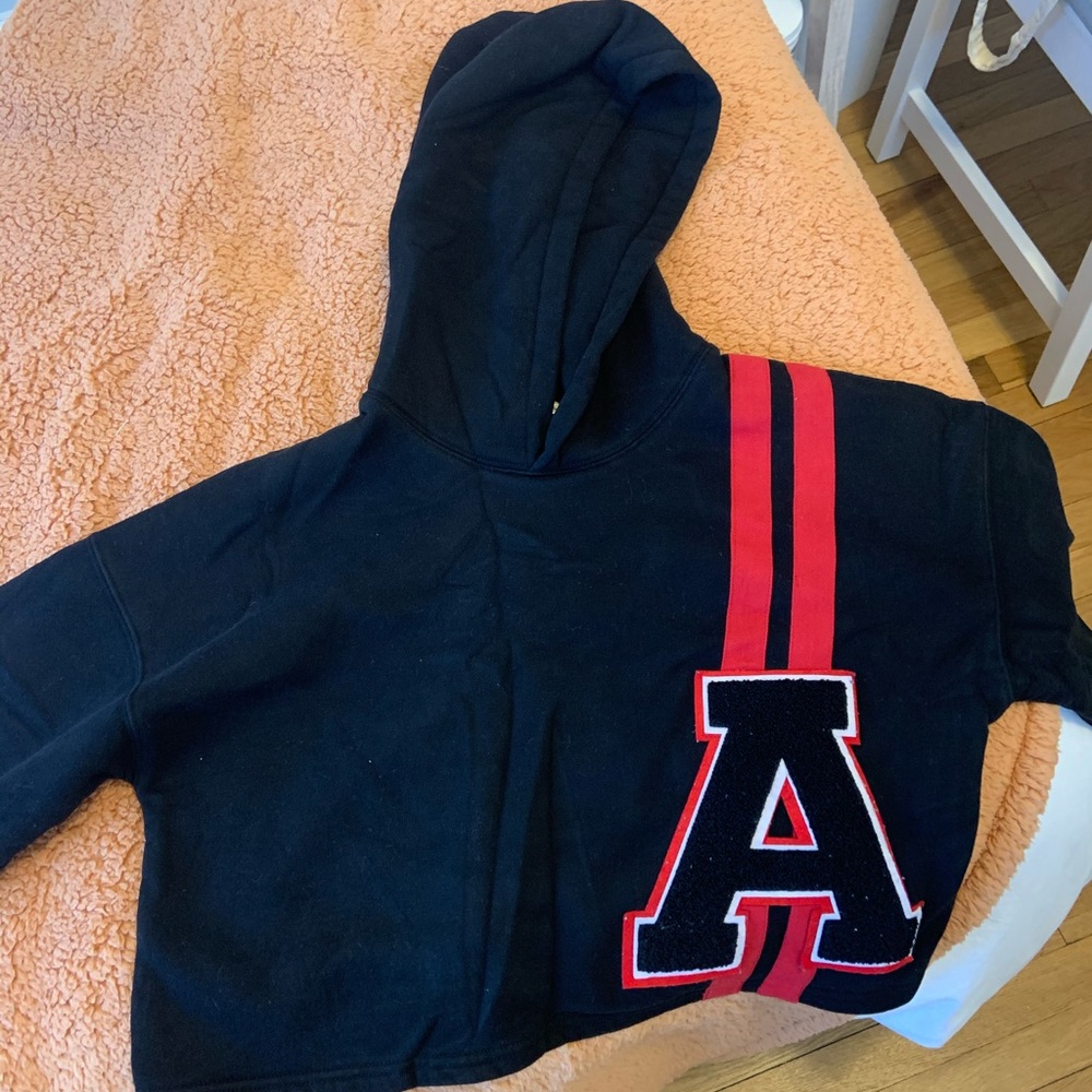 LF “A” Cropped Sweatshirt